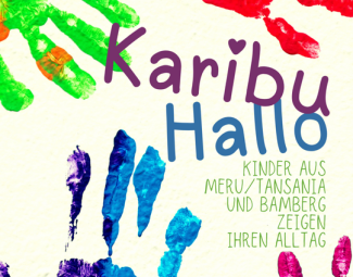 bunte Abdrücke von Kinderhänden